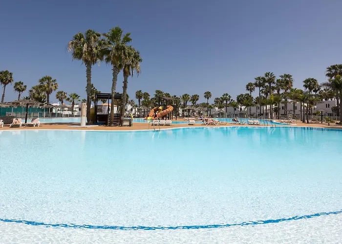 Home2book Modern At Oasis Duna,