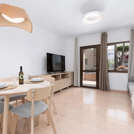 Apartment Home2book Modern At Oasis Duna,