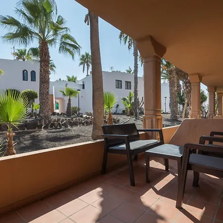Apartment Home2book Modern At Oasis Duna, *