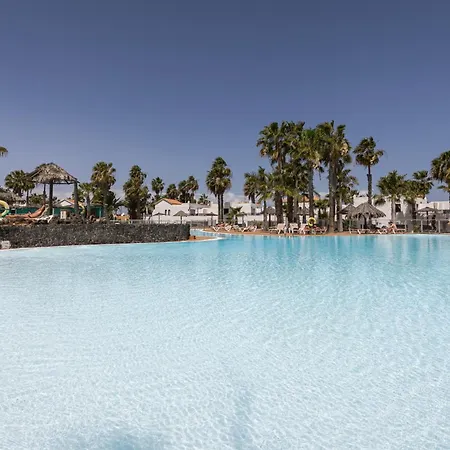 Home2book Modern At Oasis Duna, * קורלחו